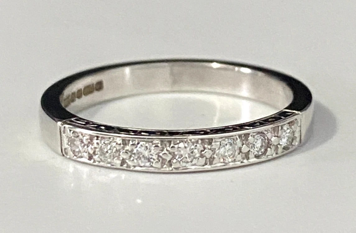 18K White Gold & Diamond Pave Set Wedding Band Ring Size N 1/2 - 6 3/4