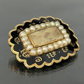 GEORGIAN 12K Gold W/ Pearl & Woven Hairwork Mourning Pendant / Brooch 32.30mm
