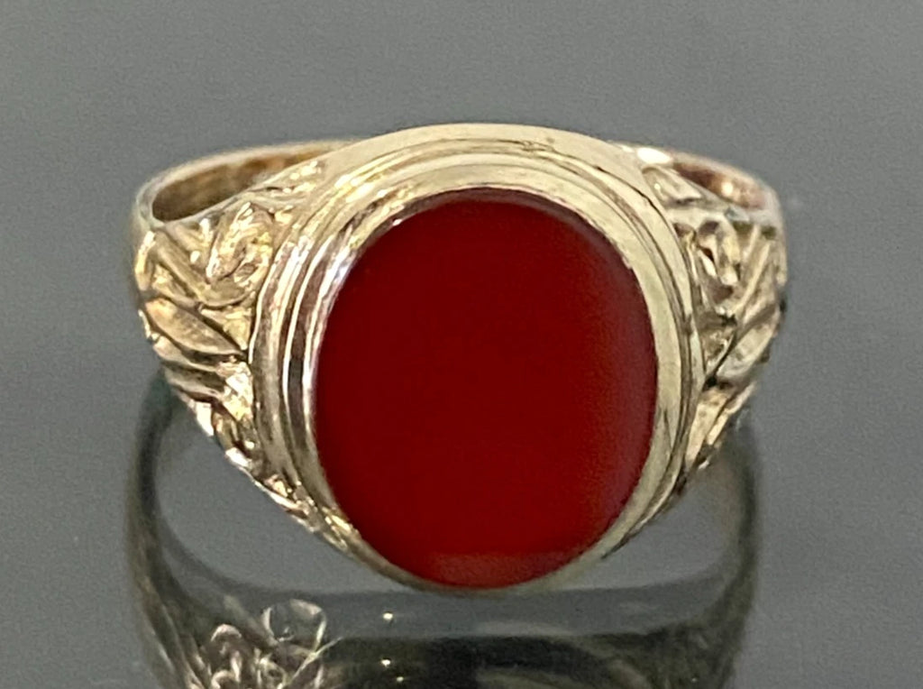 1970's 9K Yellow Gold & Carnelian Scroll Shoulder Signet Ring Size Q - 8 1/4