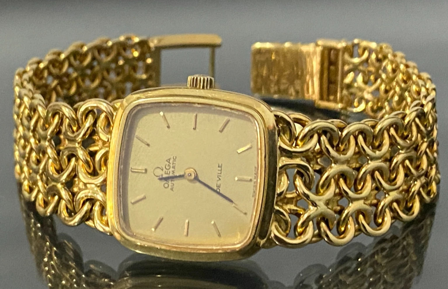 18K Solid Yellow Gold Bracelet & Case Automatic OMEGA Wristwatch