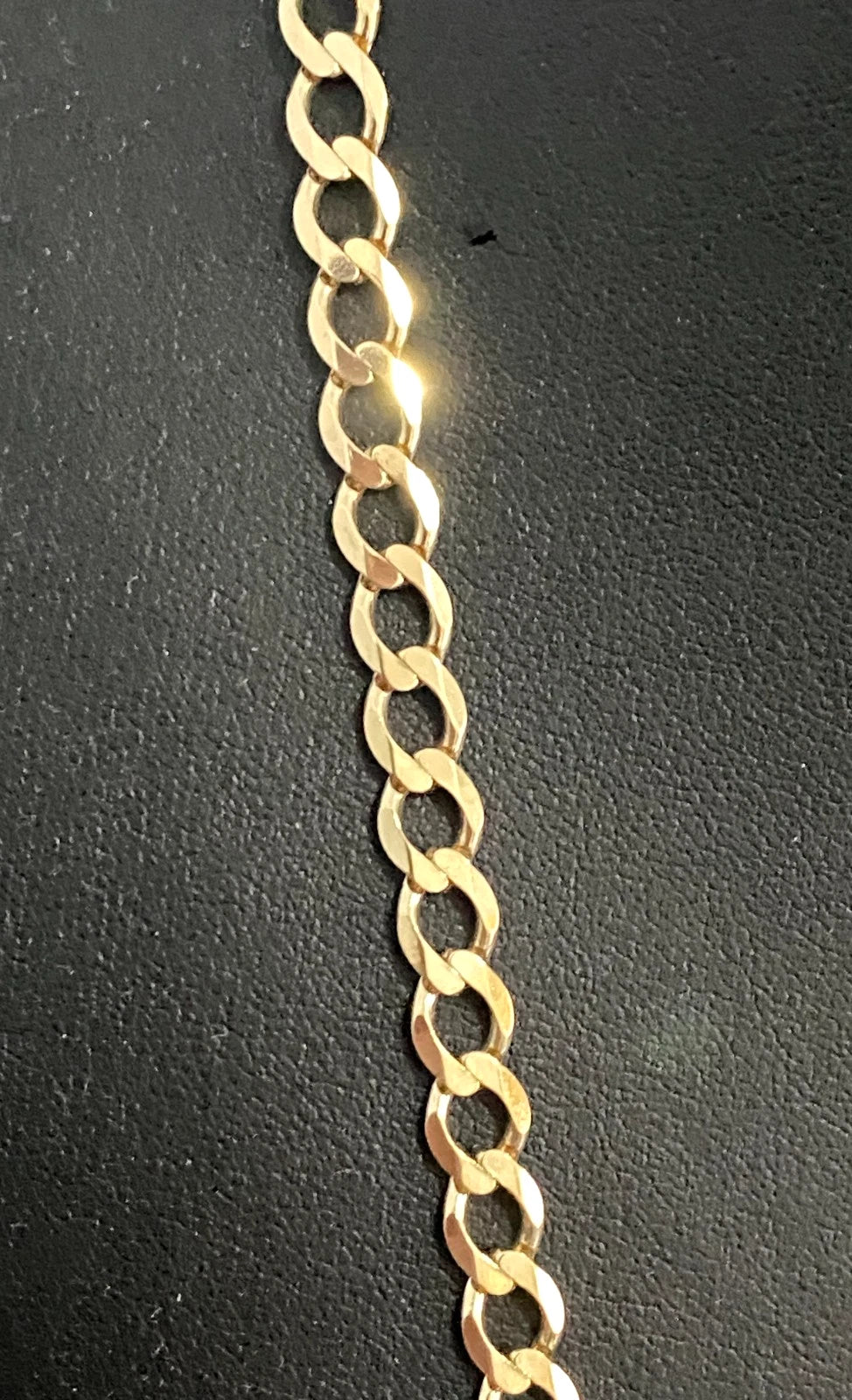 9K Yellow Gold Diamond Cut Curb Link Chain Necklace 62cm Long