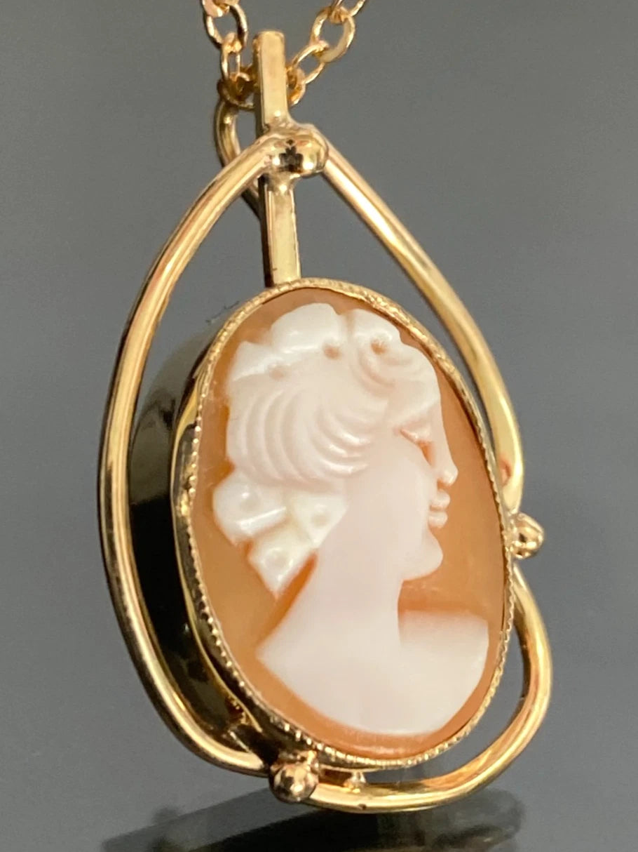 Vintage 9K Yellow Gold Portrait Cameo Pendant 27.0mm High - Vintage Jewellery