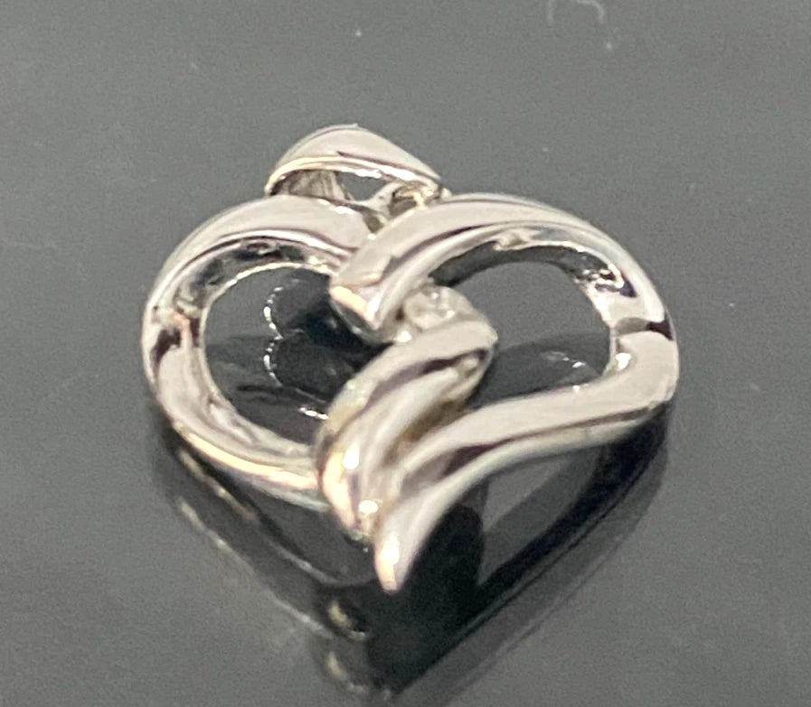 9K White Gold & Diamond Heart Pendant