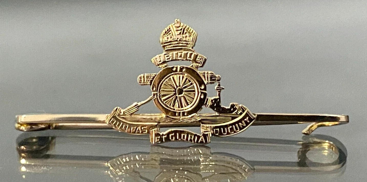 WWII British Royal Artillery Sweetheart Brooch in 9K Gold