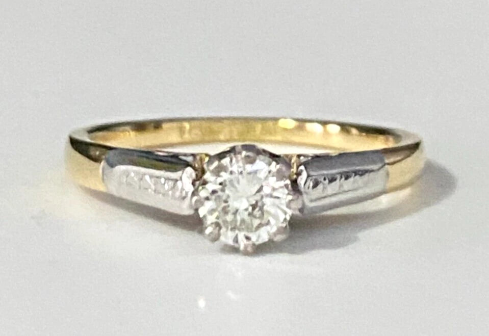 18K Yellow Gold & Platinum 0.30CT Diamond Solitaire Ring Size K - 5 1/8