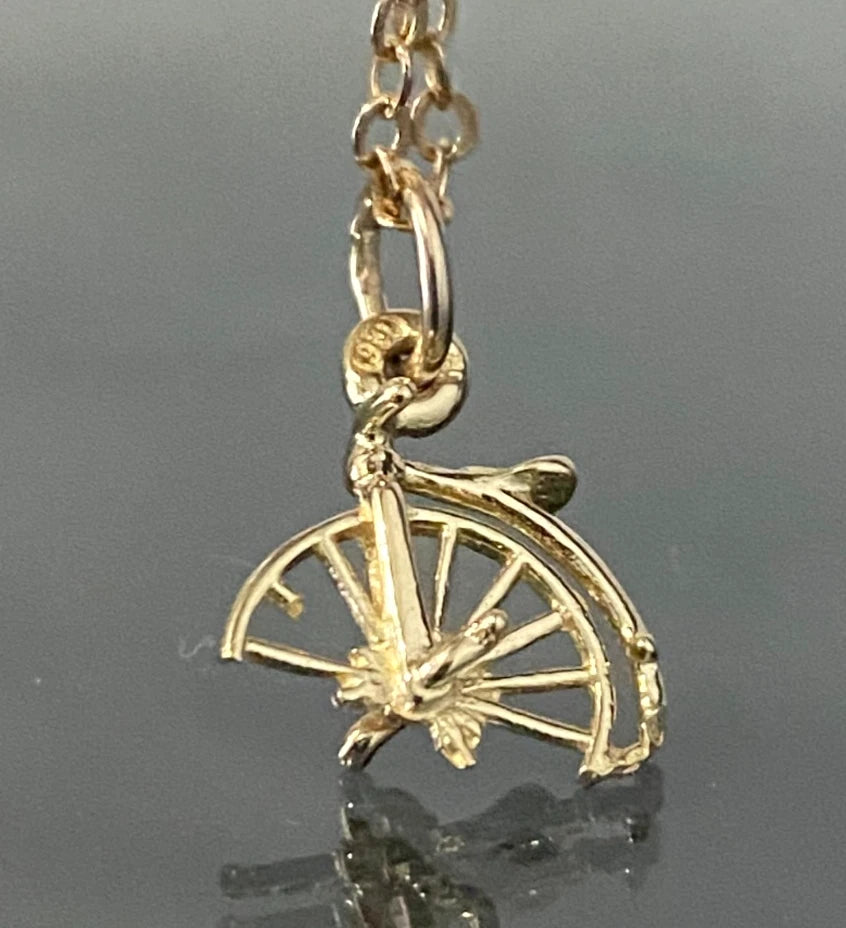 9K Yellow Gold Unicycle Charm / Pendant