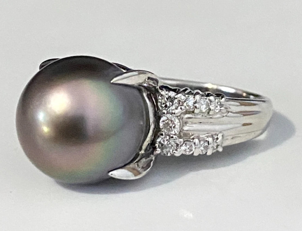 900 Platinum W/ Tahitian Pearl & Diamond Ring Size O - 7 1/4
