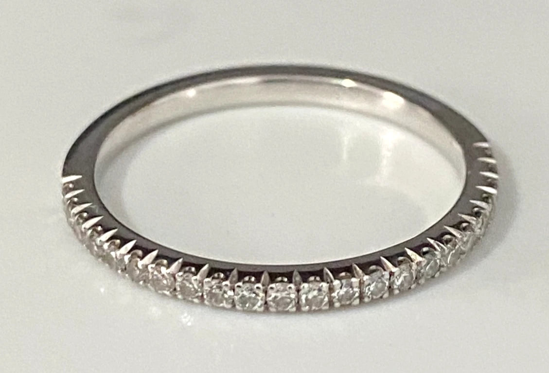 18K White Gold & 0.20CT Diamond Pave Eternity Band Ring Size K - 5 3/8
