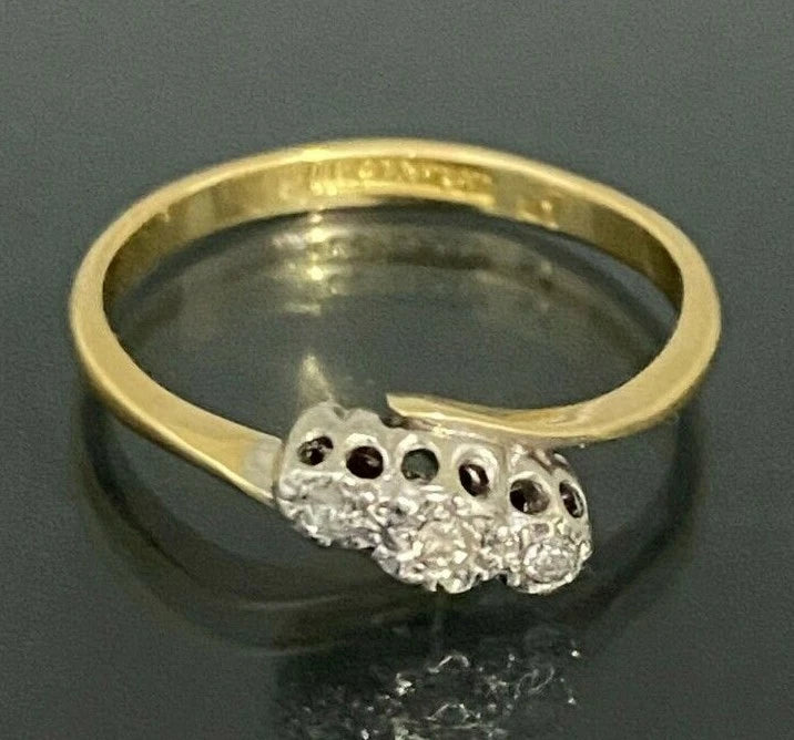 18K Yellow Gold & Diamond Three Stone Ring Size O - 7