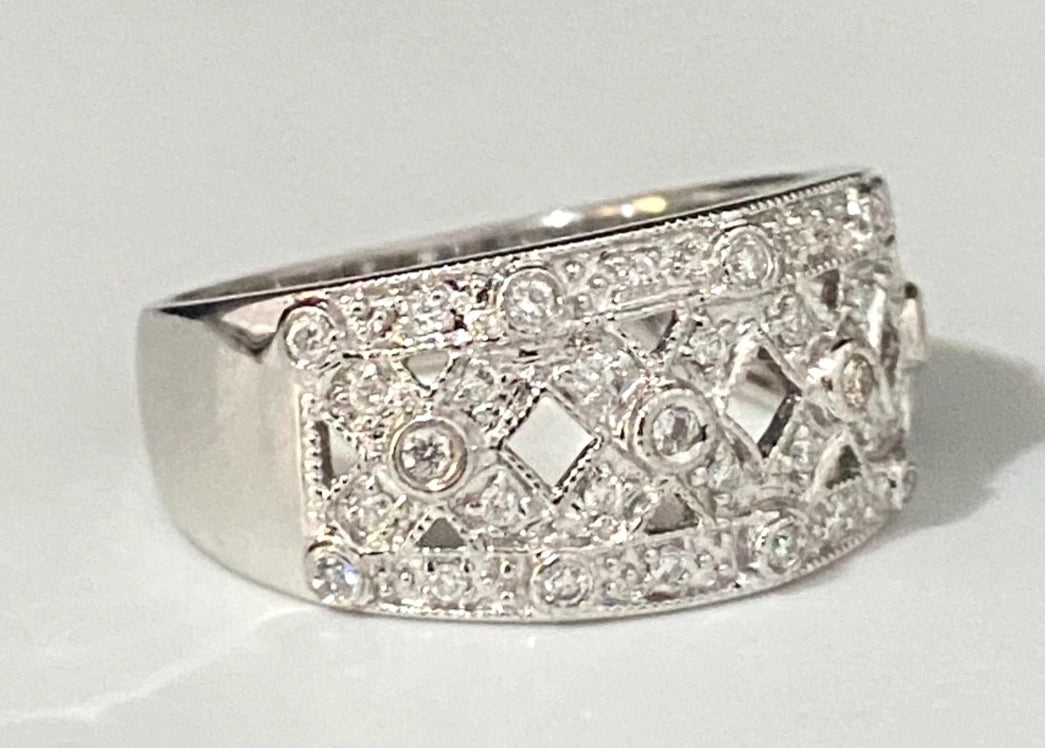 18K White Gold & 0.25CT Diamond Filigree Dress Ring Size O - 7 1/4