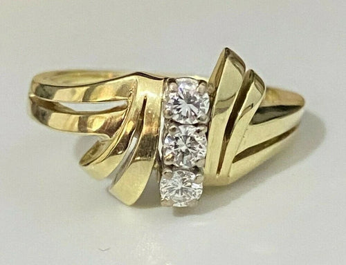 14K Yellow Gold & 0.28CT Diamond Three Stone Ring Size O 1/2 - 7 1/4
