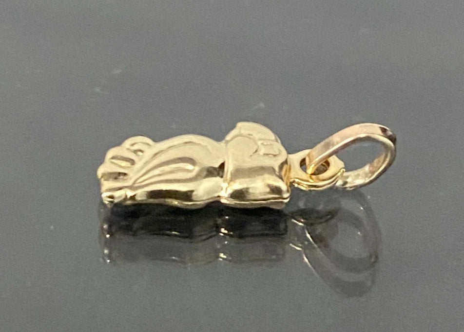 9K Yellow Gold Parrot Charm / Pendant