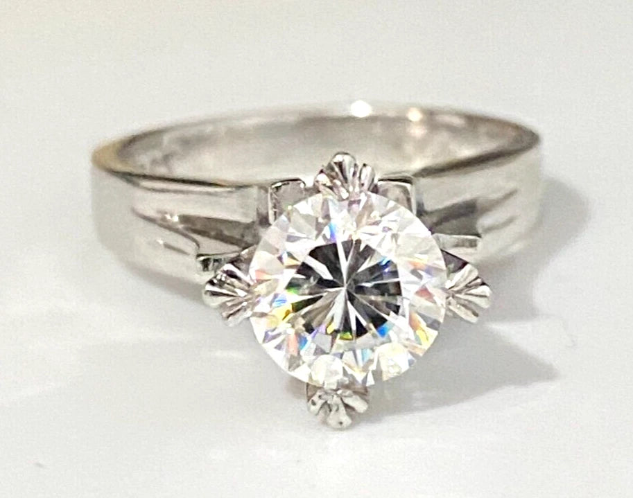 9K White Gold & Cubic Zirconia Solitaire Ring Size K 1/2 - 5 3/8