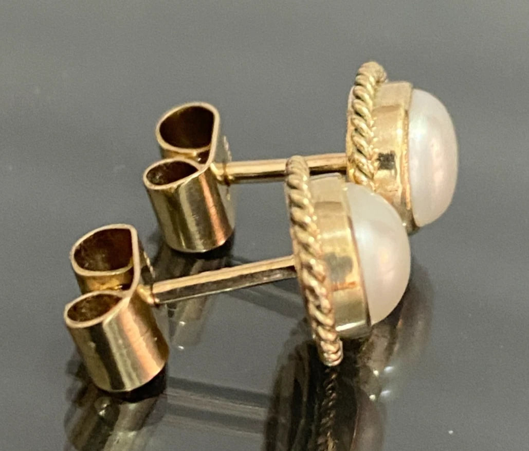 Vintage 9K Yellow Gold & White Pearl Twisted Rope Border Stud Earrings 10.0mm