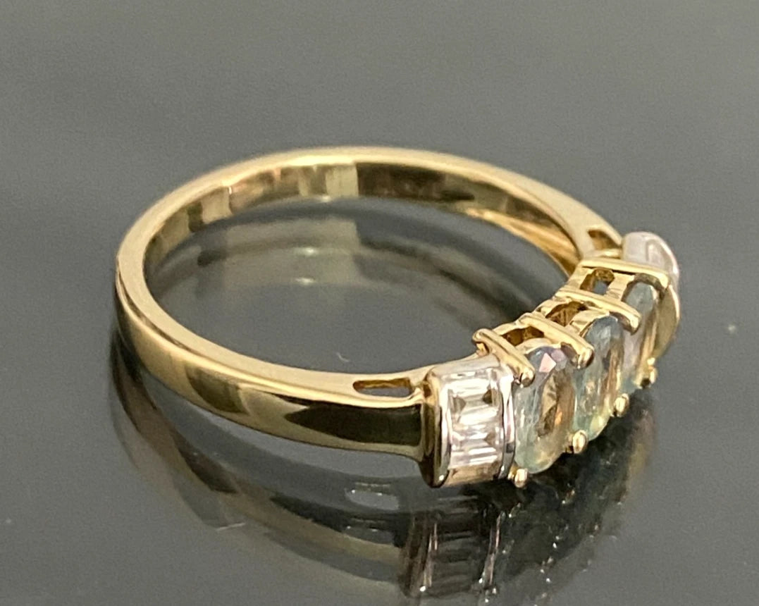 9K Yellow Gold Alexandrite Three Stone Ring Size L (US 5.75)