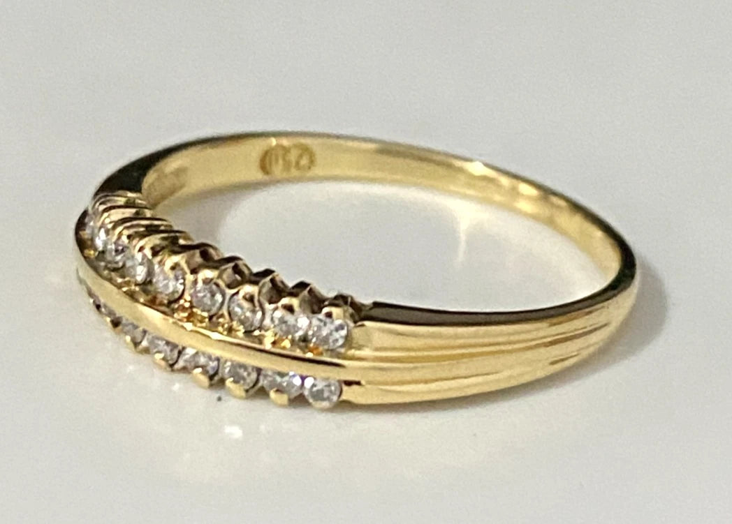 18K Yellow Gold & Diamond Two Row Band Ring Size P - 7 3/4
