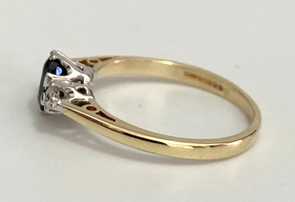 Vintage 9K Yellow Gold Sapphire & Diamond Cluster Ring - Size M (US 6.25)
