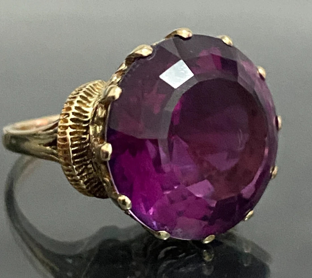 1970's 9K Yellow Gold with Large Amethyst Doublet Ring - Size N (US 6.75)