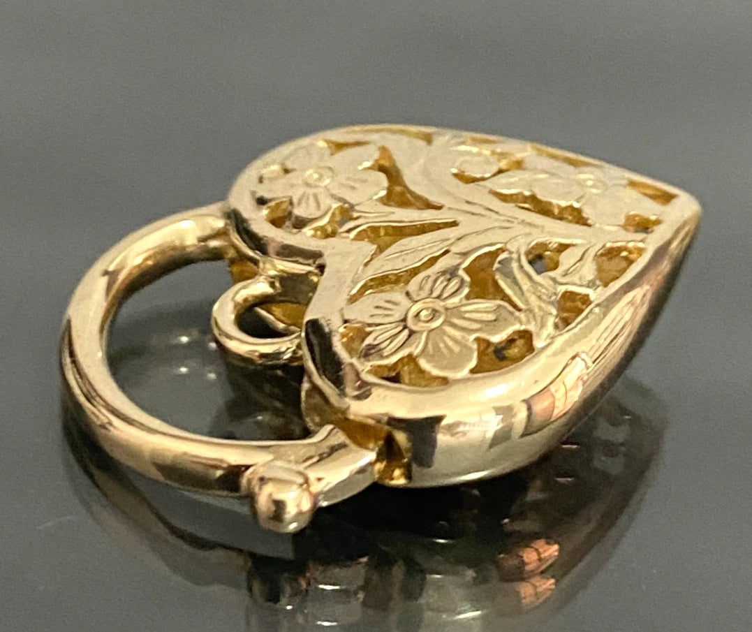 9CT yellow gold Heart-shaped Floral Filigree Padlock Pendant 5.92 grams