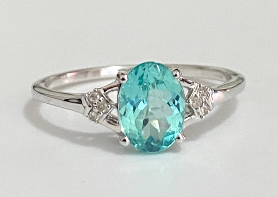 10K White Gold W/ Apatite & Diamond Ring - Size P (US 7.75)