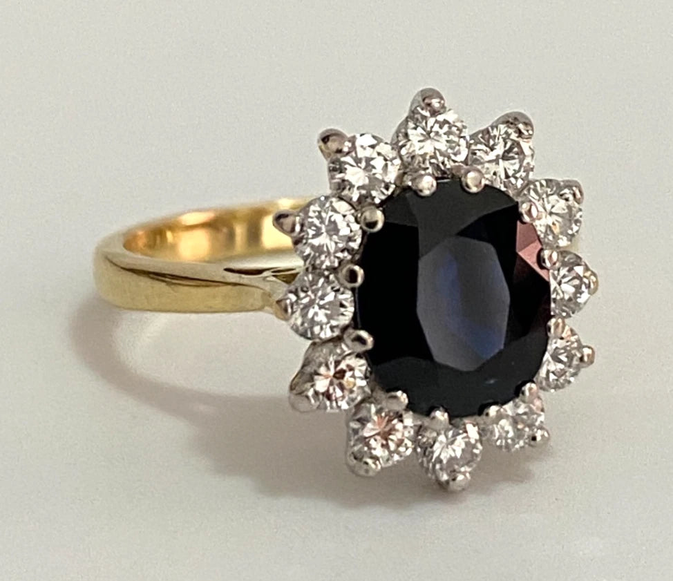 18K Yellow Gold Sapphire & Diamond Cluster Ring - Size J (US 4.75)