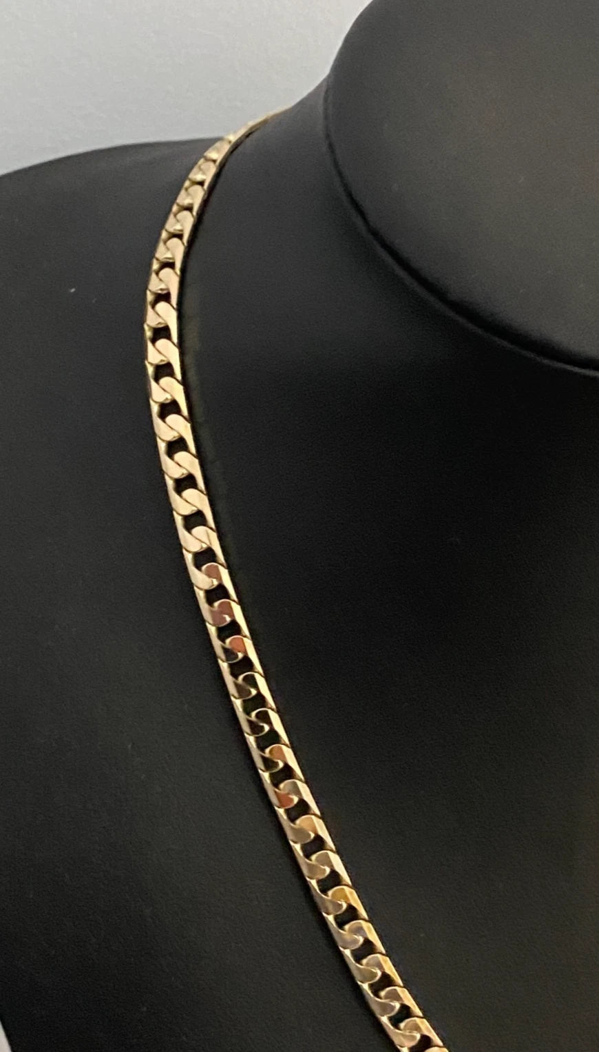 9K Yellow Gold Diamond Cut Flat Curb Link Chain Necklace 51cm Long