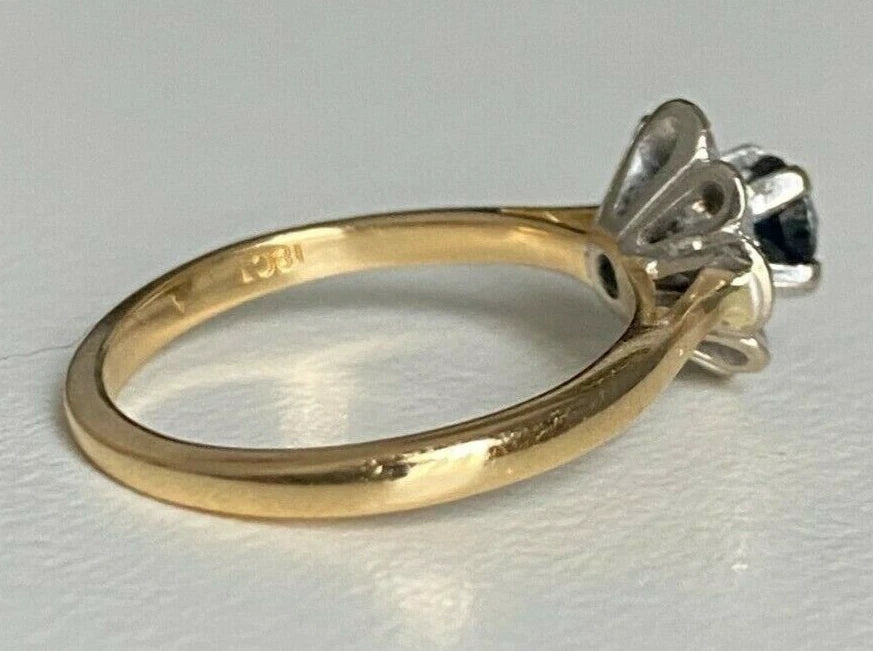 18K Yellow Gold W/ Sapphire & Diamond Cluster Ring Size L 1/2 - 5 7/8