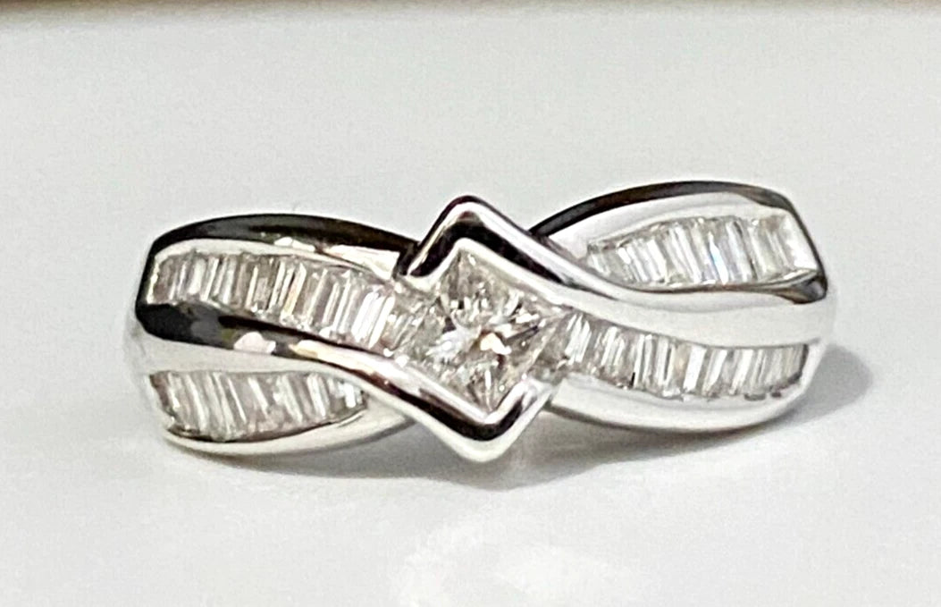 18K White Gold & 0.70CT Diamond Ring Size N 1/2 - 6 3/4