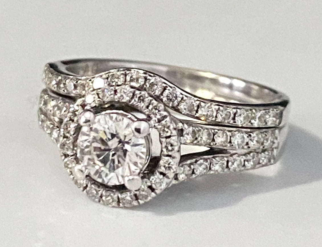 18K White Gold & 1.0CT Diamond Halo 2 Parts Bridal Set Ring Size K 1/2 - 5 1/2