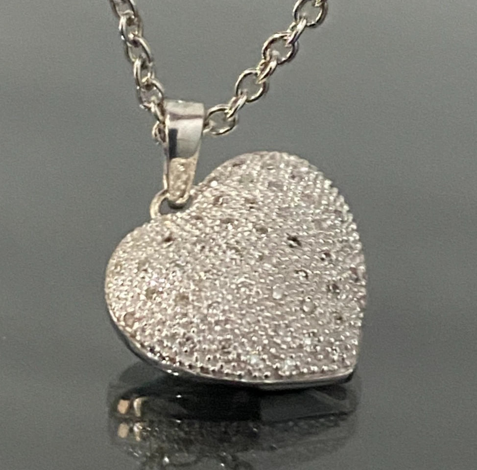 9K White Gold & 0.15CT Diamond Set Heart Pendant