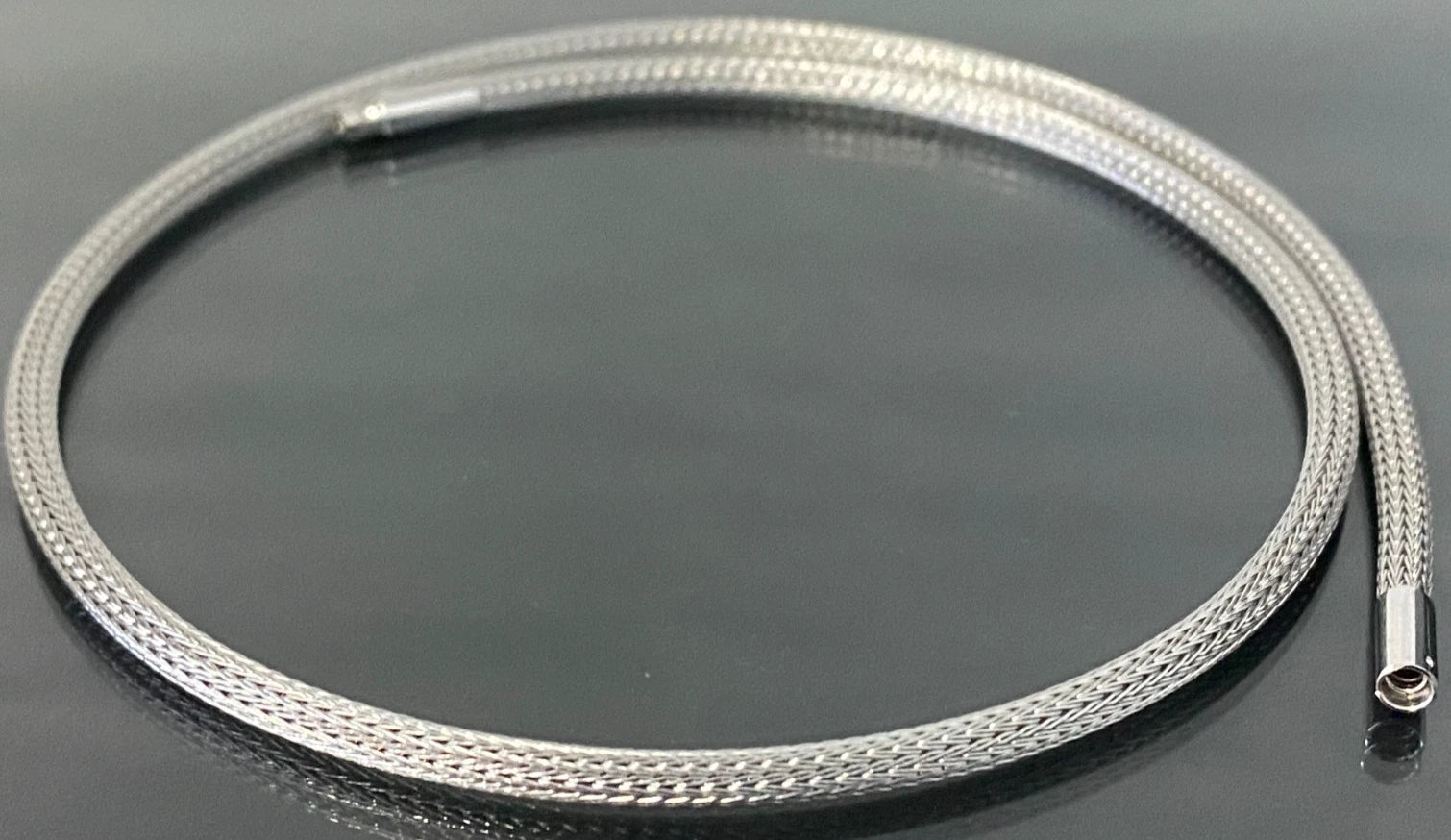18ct White Gold Omega Mesh Chain Necklace 42cm Flexible Woven Style