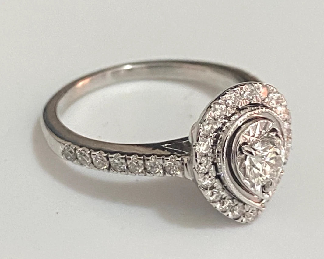 18ct White Gold Diamond Pear-Shaped Halo Ring – IGI Certified – 0.50ct