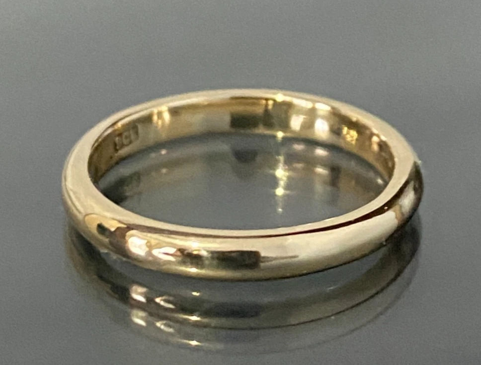Vintage 9CT Yellow Gold Plain Wedding Band D Shape Bridal Ring Size M - 6 1/4