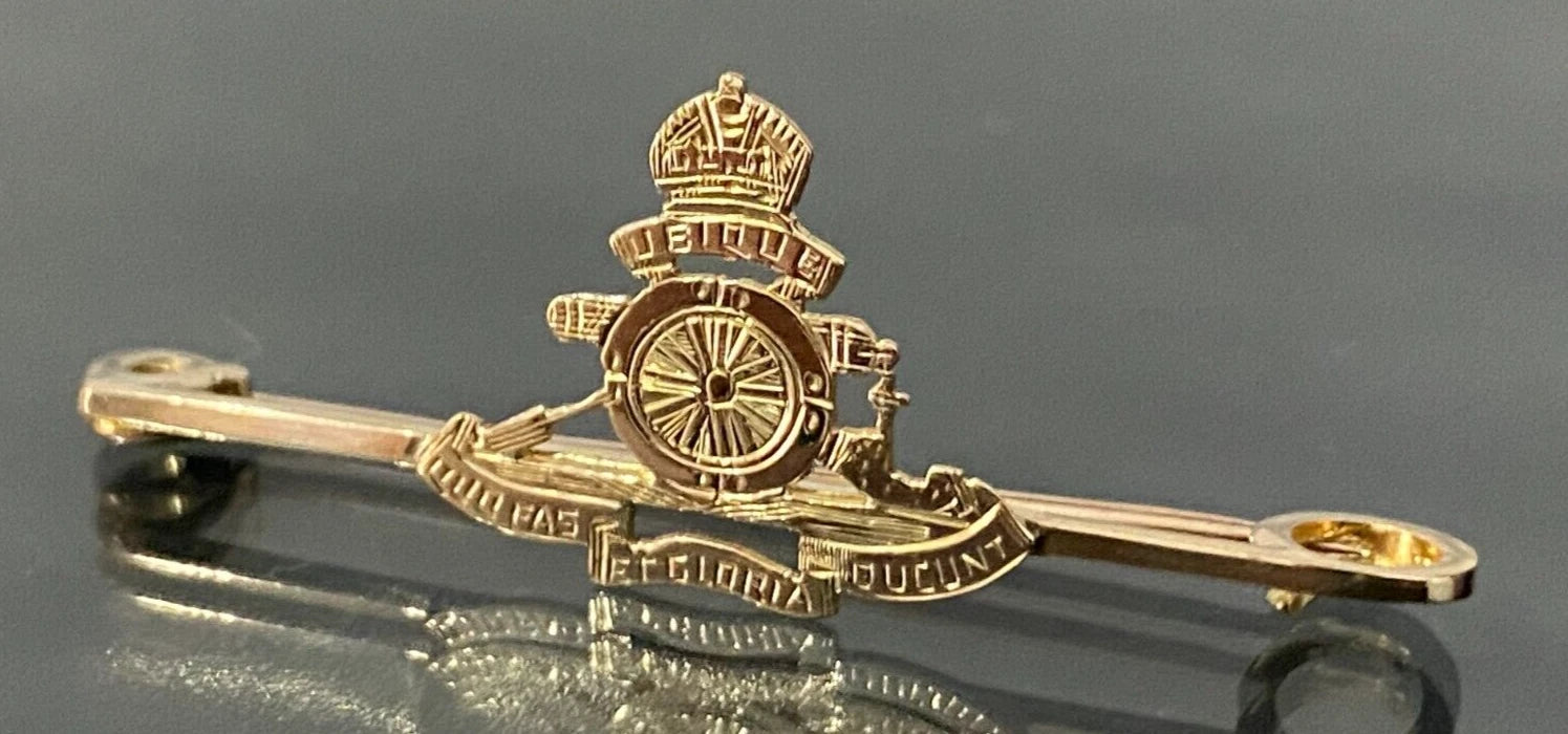 WWII British Royal Artillery Sweetheart Brooch in 9K Gold