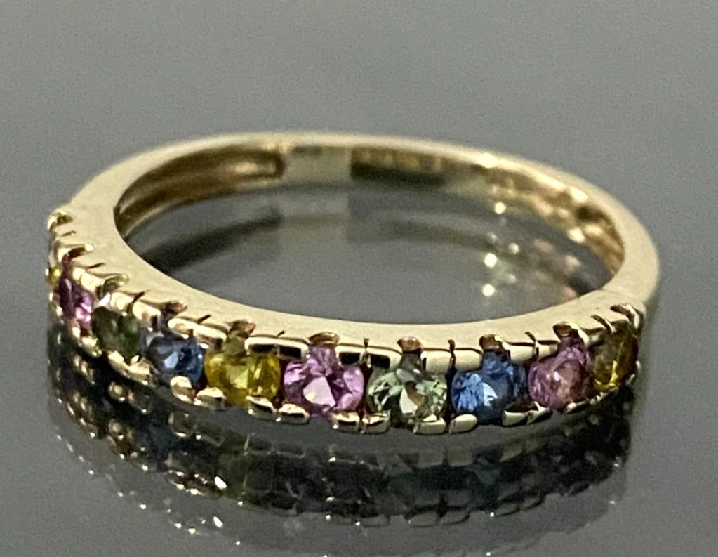 9K Yellow Gold W/Vari-hue Sapphire Eternity Ring Size M 1/2 - 6 1/2