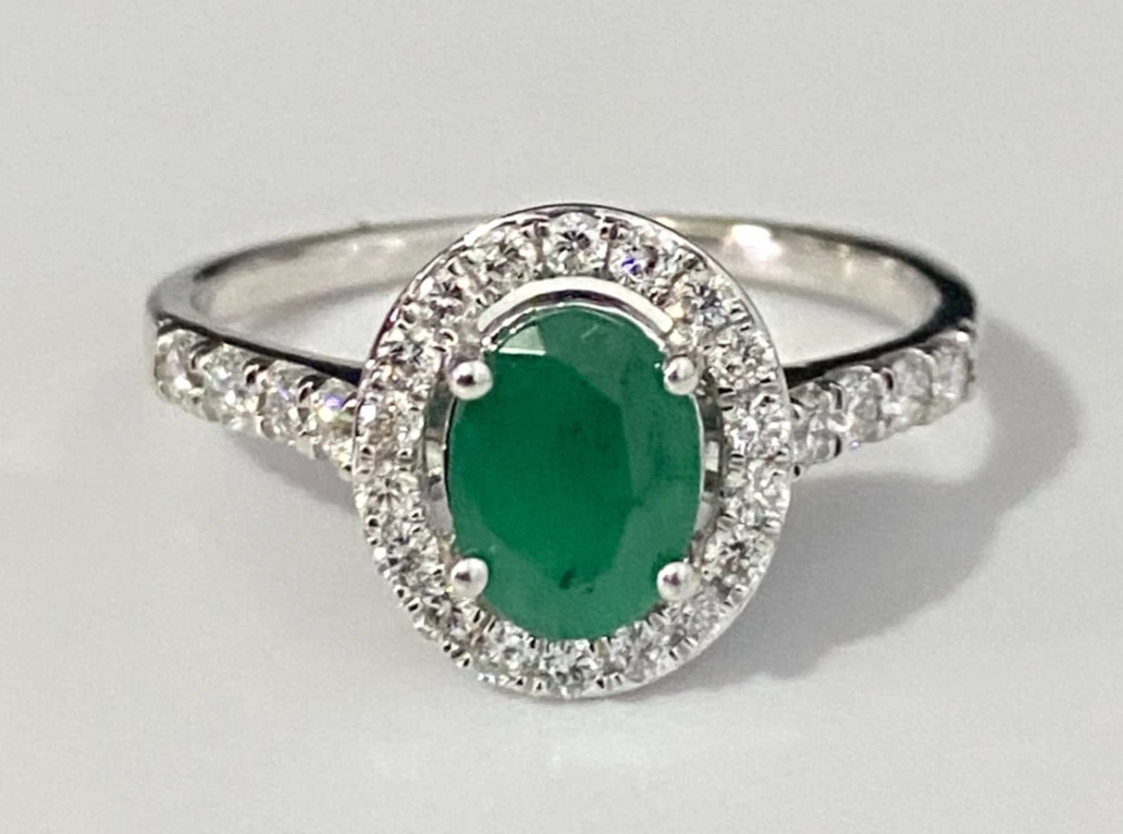 9K White Gold W/ Emerald & 0.50CT Diamond Ring Size S - 9 3/8