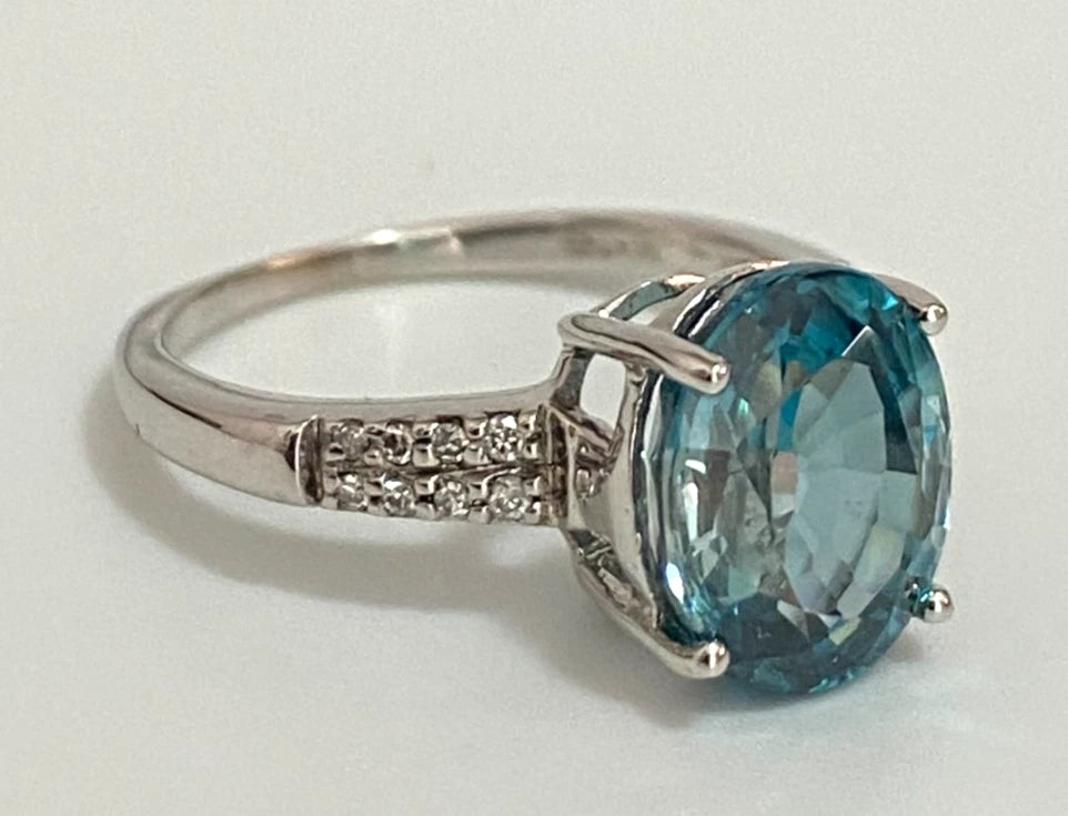9K White Gold Natural Blue Zircon & Diamond Ring Size L 1/2 (US 6)
