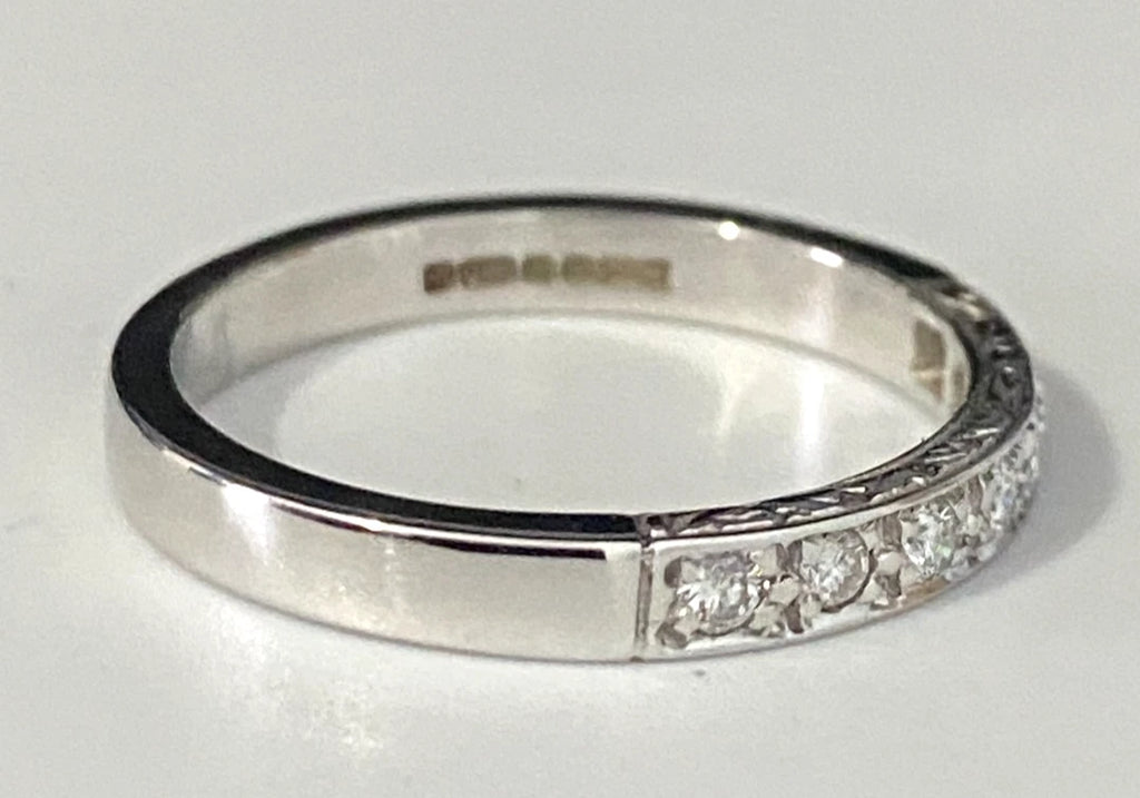 18K White Gold & Diamond Pave Set Wedding Band Ring Size N 1/2 - 6 3/4