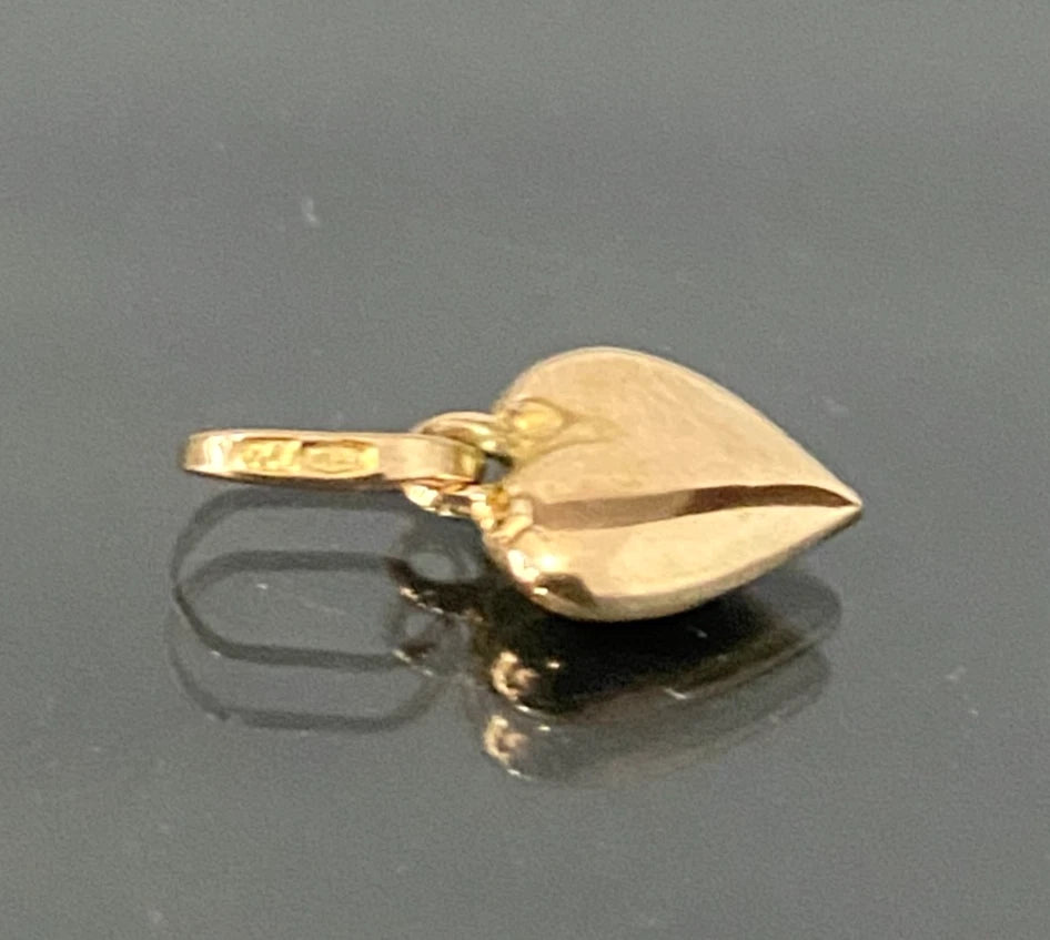 Italian 18K Yellow Gold Heart Charm/ Pendant