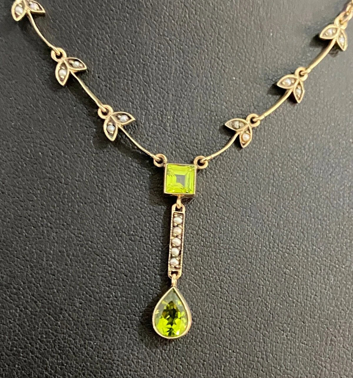 Edwardian 9K Yellow Gold W/ Peridot & Seed Pearl Drop Necklace 45cm Long