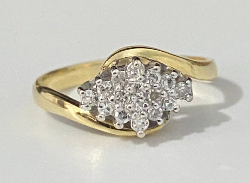 18K Yellow Gold & 0.25CT Diamond Cluster Ring Size L 1/2 - 5 7/8