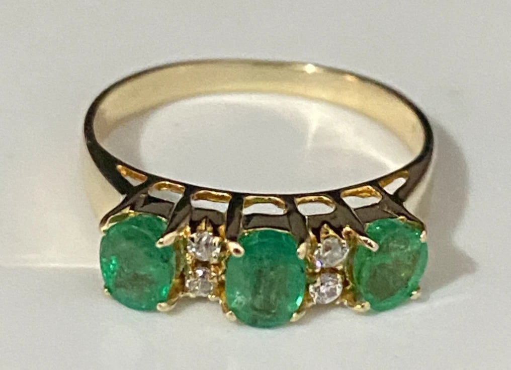 18K Yellow Gold W/ Emerald & CZ Three Stone Ring Size L - 5 1/2