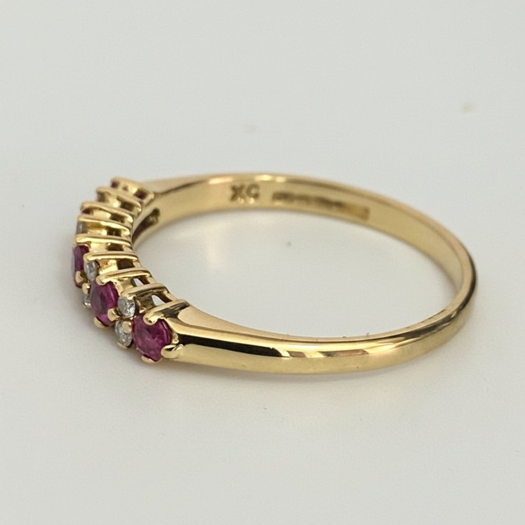 18ct Yellow Gold Ruby & Diamond Ring – Size T (US 9.75)