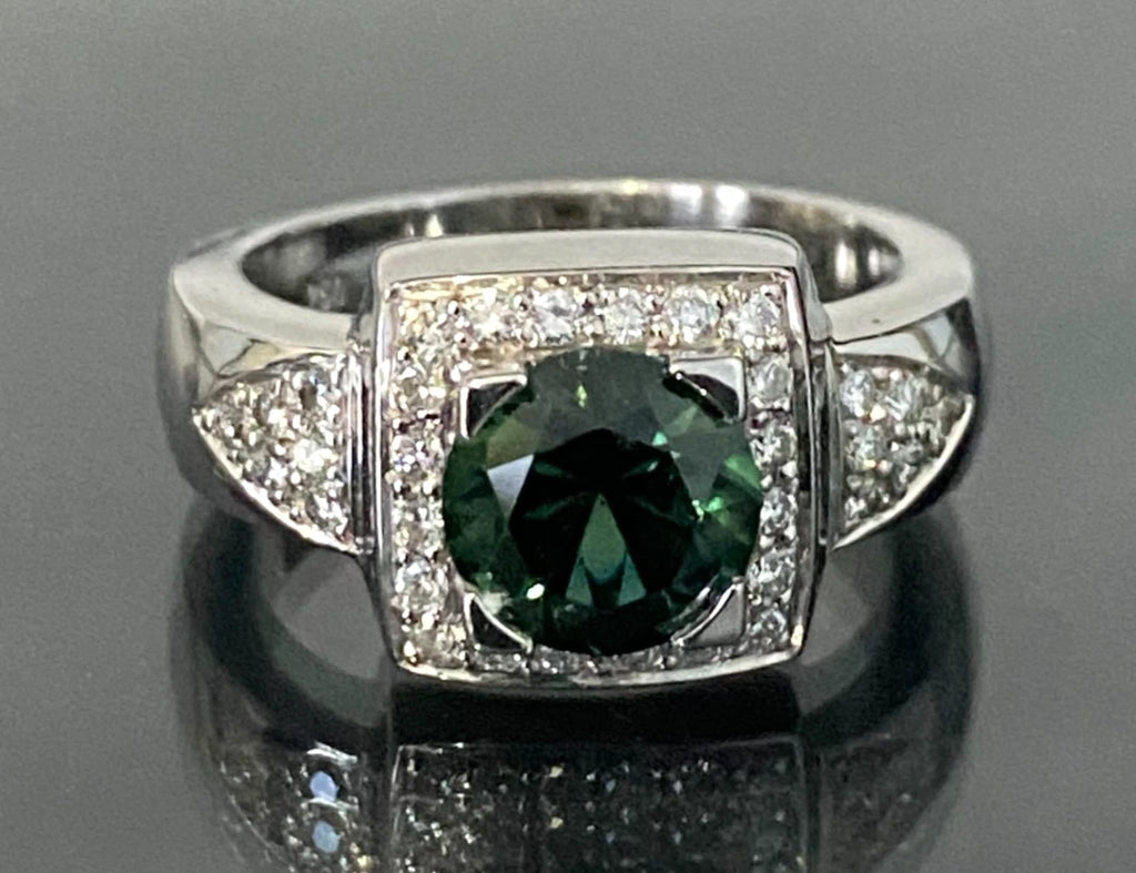Heavy 18K White Gold W/Green Sapphire & Diamond Ring Size O - 7 1/4
