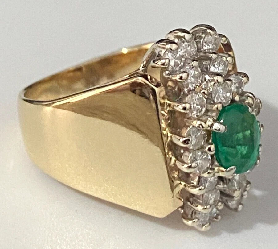 14K Yellow Gold W/ Emerald & 0.60CT Diamond Cluster Ring Size L 1/2 - 5 7/8