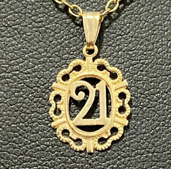9K Yellow Gold 21 Pendant 18.70mm