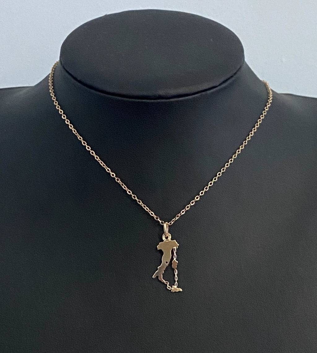 9K Yellow Gold Italy Map Charm / Pendant