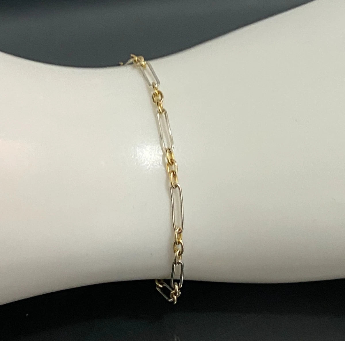 9ct Two-Tone Gold Paperclip Link Bracelet - 18cm Long