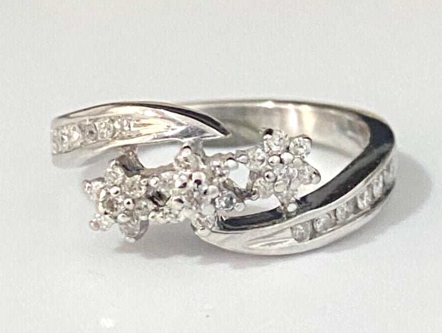 9K White Gold & 0.25CT Diamond 3 Flower Cluster Ring Size N (US 6.5)