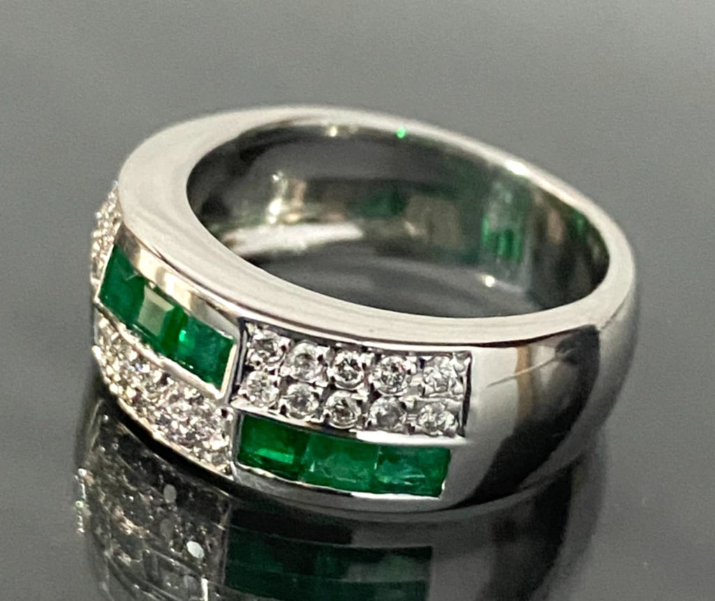 18K White Gold W/Emerald & Diamond Ring Size N - 6 3/4